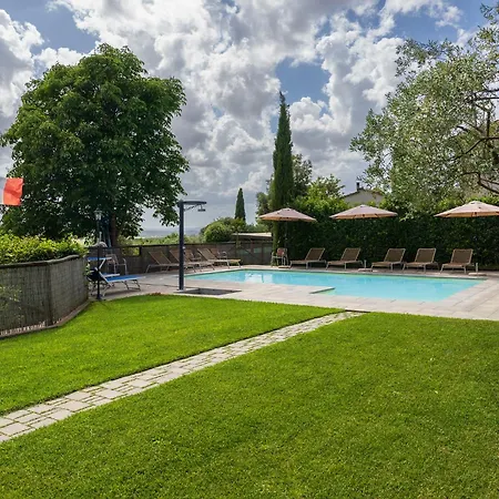 Fattoria Podere Peciano Farm stay *