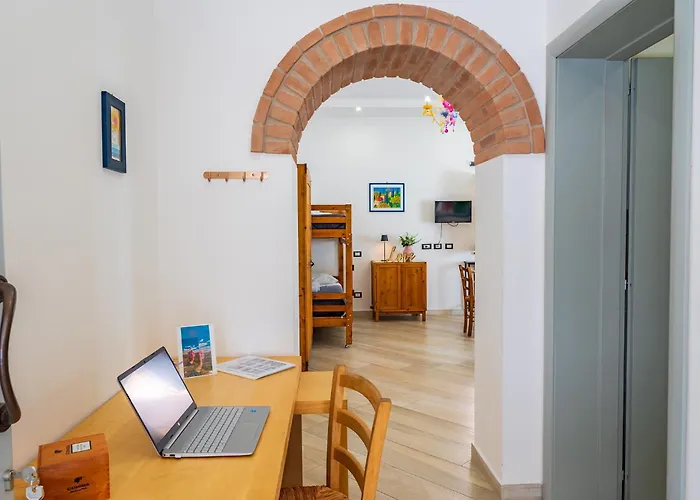 Farm stay Fattoria Podere Peciano *