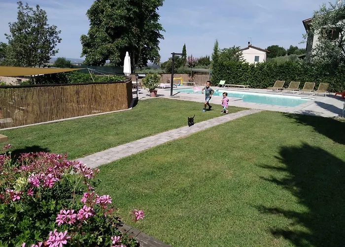 Fattoria Podere Peciano Farm stay Cortona