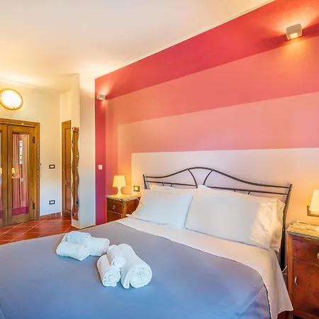 Fattoria Podere Peciano Lantgård *